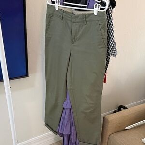 Vince Olive Green Cropped Ankle Pants
